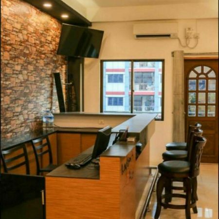 Wayfarer's Rest Hotell Yangon Exteriör bild